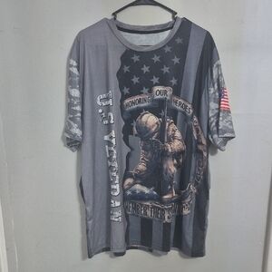 Patriotic Graphic Men's T-Shirt - Gray